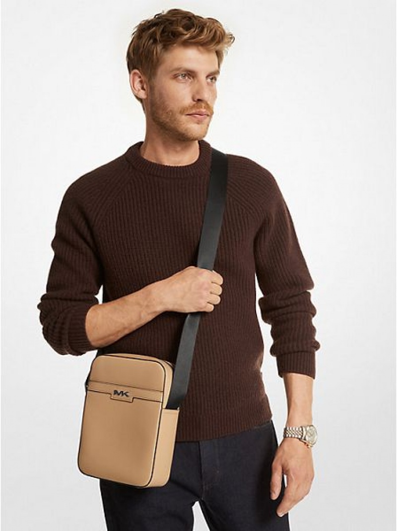 Michael Kors Cooper Textured Faux Leder crossbody taschen Herren Braun | 694832-TQJ